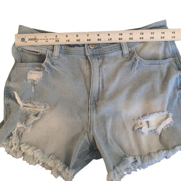 Hollister light wash distressed cut off jean shorts size 9 - Picture 3 of 6